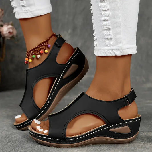 LUCIANA| SANDALIAS DE MUJER CON TACO CHINO